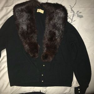 Vintage 1960s woman’s cardigan with fur collar